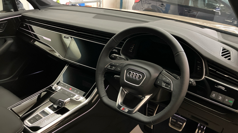 Audi Q7 3.0 TDI Quattro 286 Black Edition 5dr Tiptronic Diesel Estate